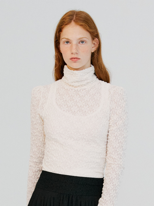 Lace Turtle Neck Top_Ivory VC2299TS003M