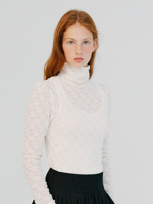 Lace Turtle Neck Top_Ivory VC2299TS003M