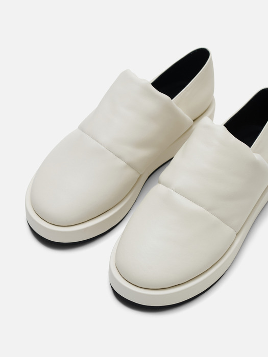 Padding sneakers Ivory