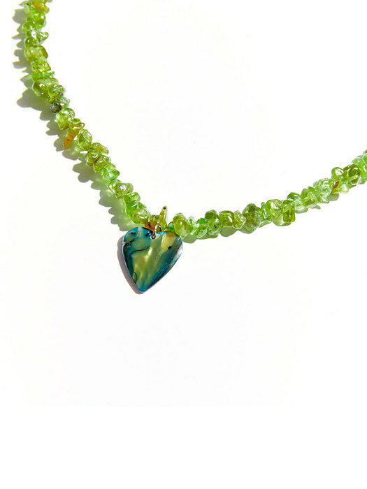 HEART MOTHER OF PEARL PERiDOT NECKLACE #75