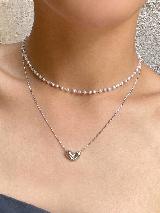 UGLY HEART PEARL NECKLACE(2colors) AN223032
