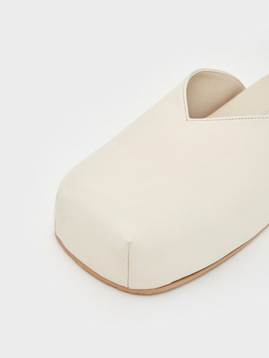 Lena Square Flat Ivory