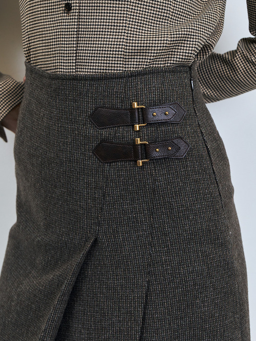 Diagonal Pleated Wool Skirt, Khaki