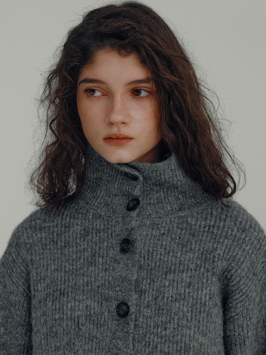 Wool collar knit cardigan. Gray