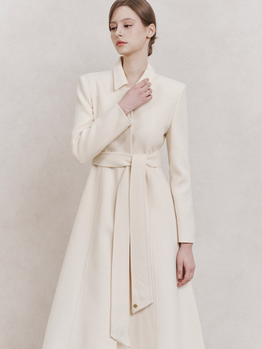 Maylin Cape Coat (Ivory)