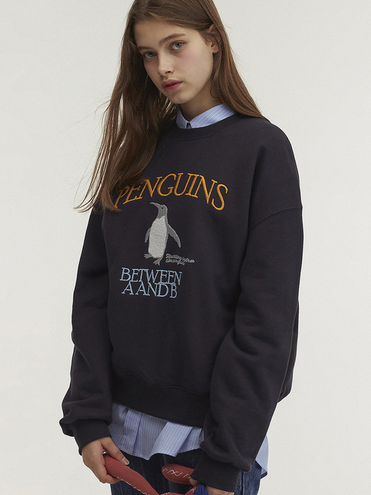 Penguin Embroidery Sweatshirt_Navy