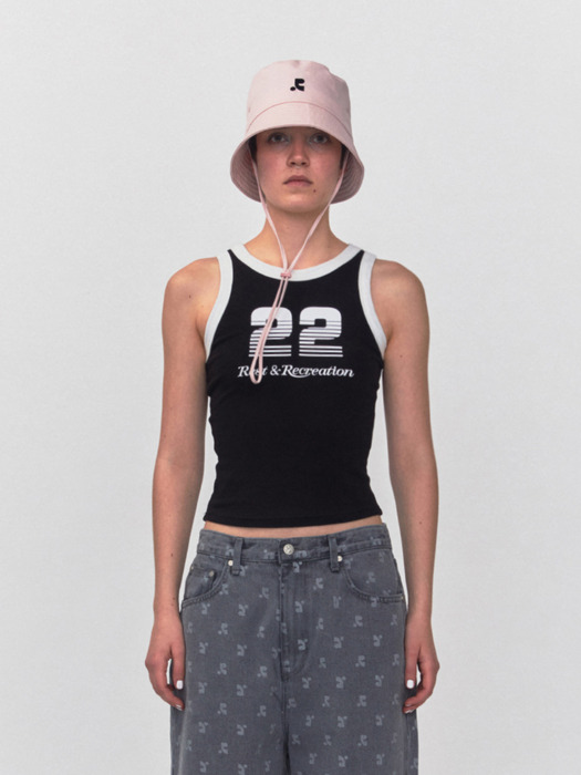 RR 22 SLEEVELESS TOP - BLACK