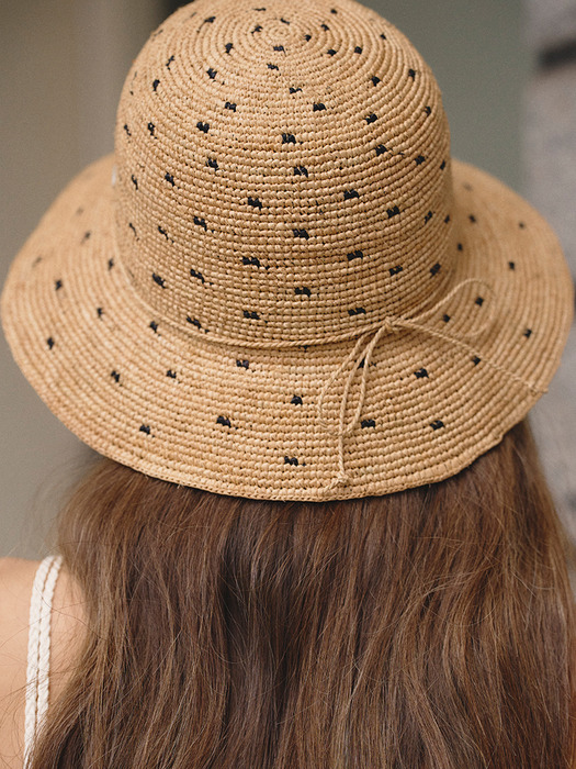 Berry raffia bucket hat