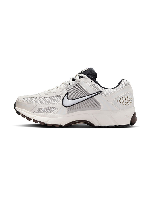[FJ2028-001] W NIKE ZOOM VOMERO 5