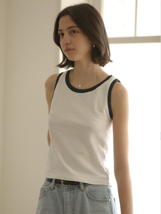 Cotton contrast sleevelsee top_Ivory