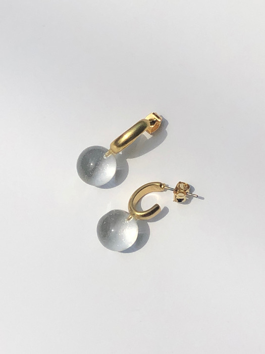[단독]oval and glass earrings