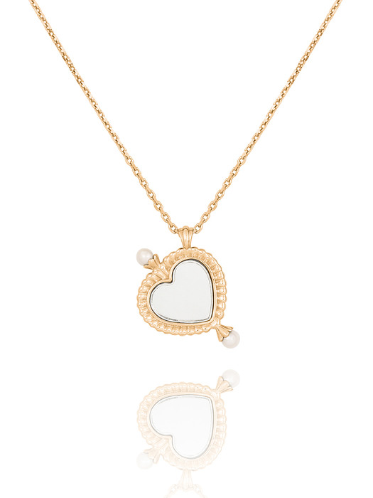 Amour necklace