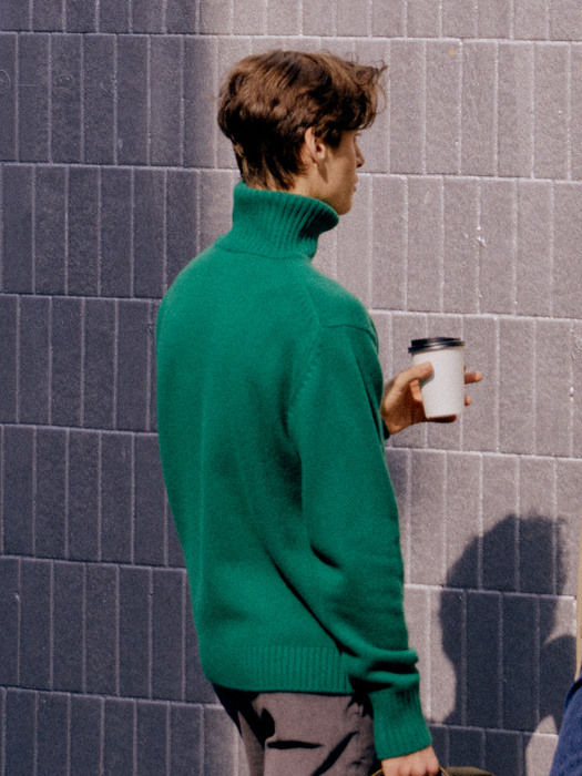 [FRUI]CASHMERE BLENDED MID-GAUGE TURTLENECK_GREEN