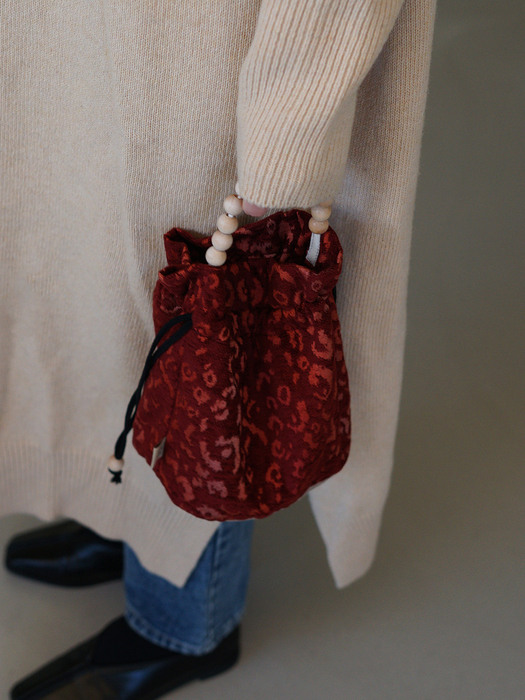 poppy bucket bag _ cherry leopard