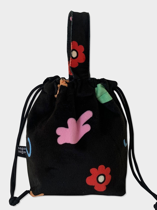 childlike string bag 