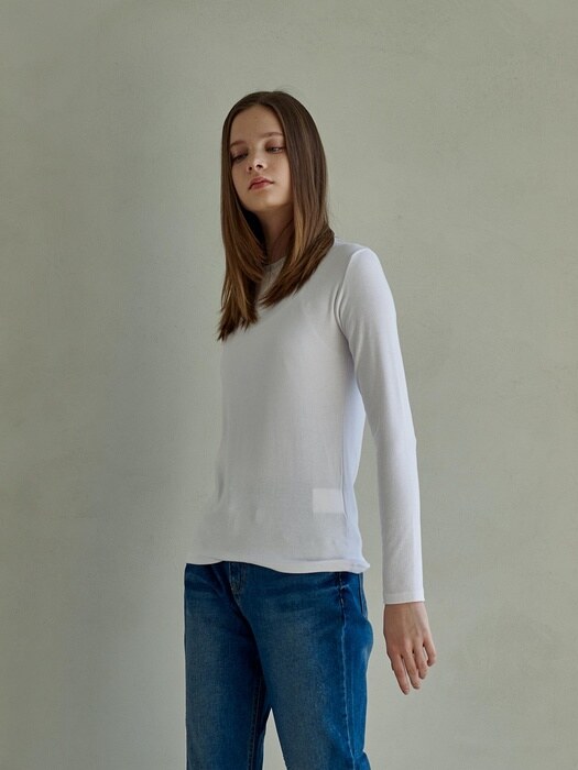 UNIQUE ROUND LONG SLEEVES_WHITE