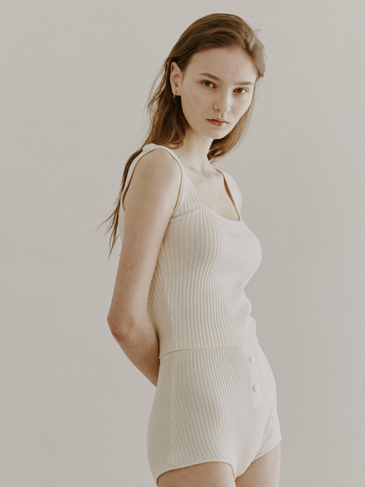  RIBBED SQUARE NECK TOP IVORY