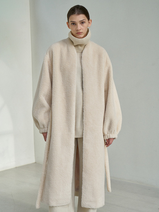 Eco fur nocollar robe coat 에코 퍼 노카라 로브 코트 ivory