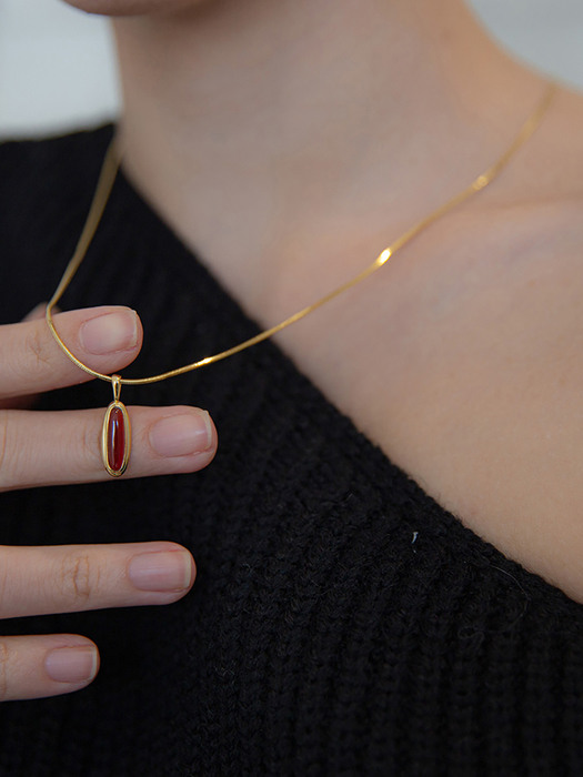 cozy red necklace