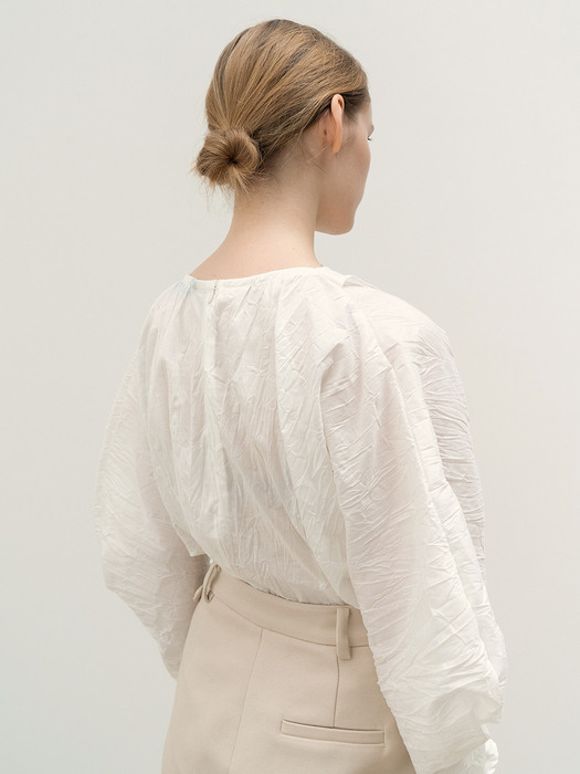 FW20 New Cocoon Blouse White