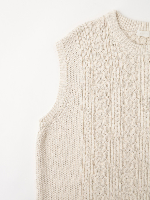 [Woman] Reversed Cable Knit Vest (Cream)