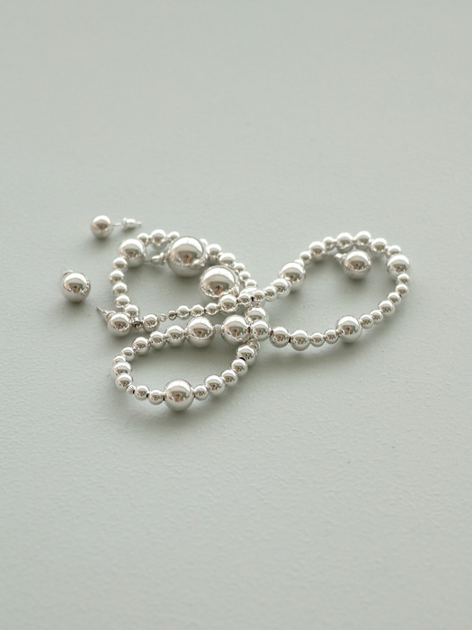 The ball silver necklace