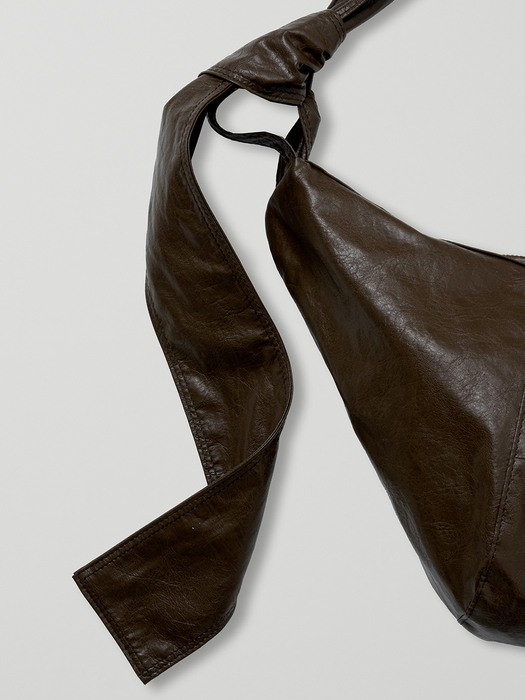 vegan leather sling bag_brown