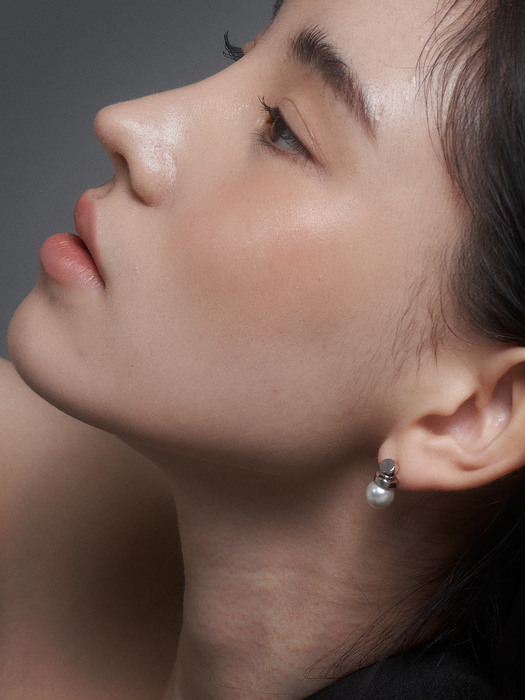 moon Pearl earrings - 8mm (2color)