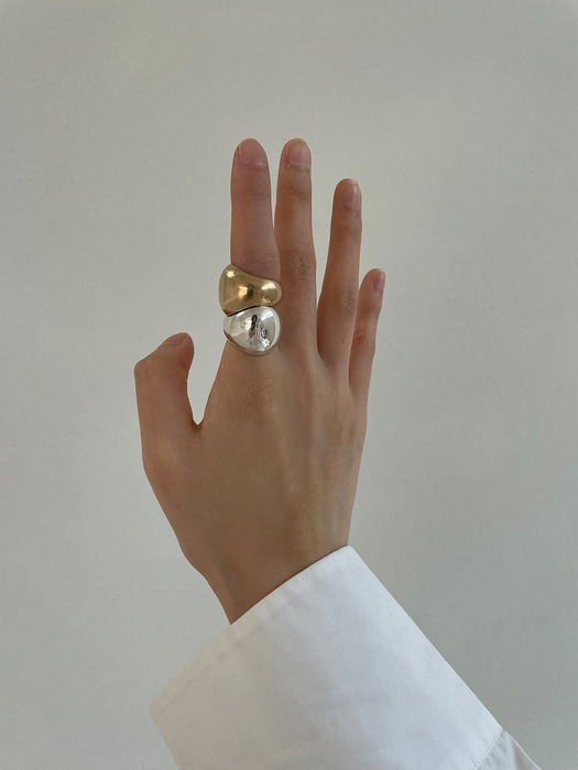 Plie Ring (Gold)