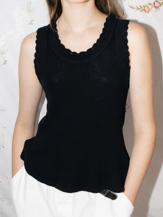 Via Jade lace knit top (Black)