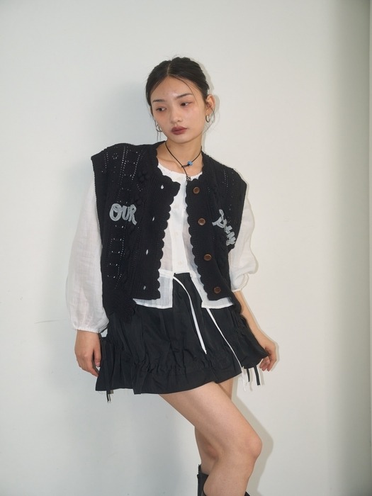 Frilly Mini Skirt / Black