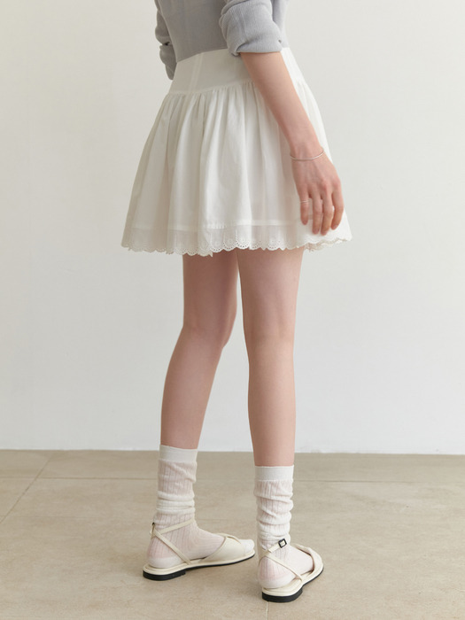 Afternoon mini skirt (white)