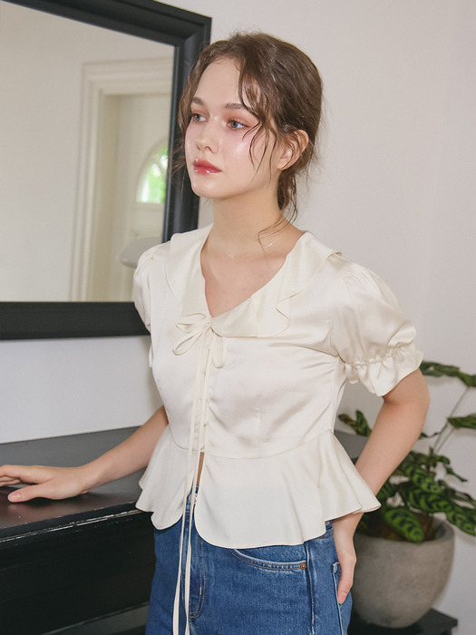 RUFFLE SATIN BLOUSE_CREAM