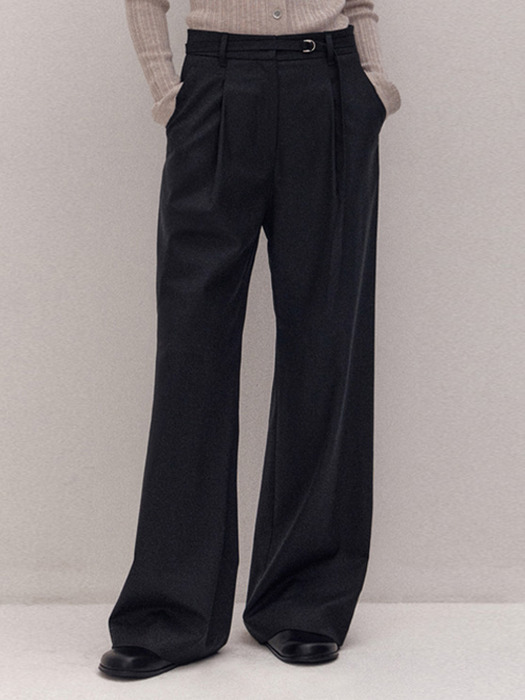 BELTED ONE TUCK PANTS (BLACK)