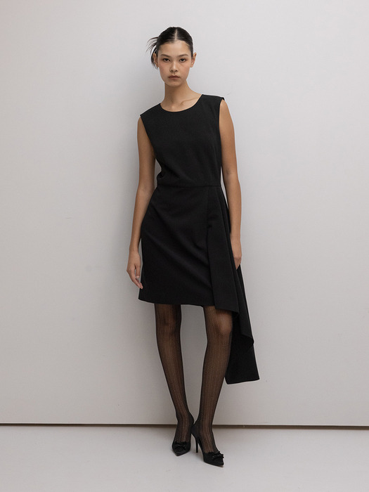 Asymmetry hem point little black dress