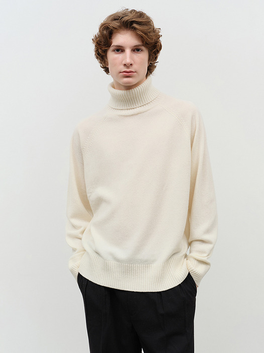 UNISEX ESSENTIAL WOOL TURTLENECK SWEATER IVORY_M_UDSW4D124IV