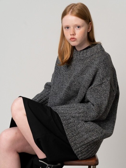 [UNISEX] R OVERSIZE MELANGE KNIT TOP_DARK GREY