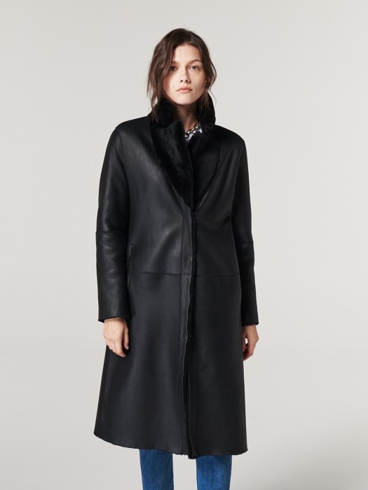 REVERSIBLE  SHEARLING SINGLE COAT. BLACK