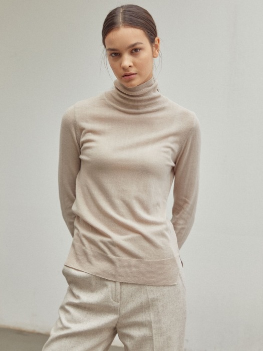 Basic Turtle Neck Knit