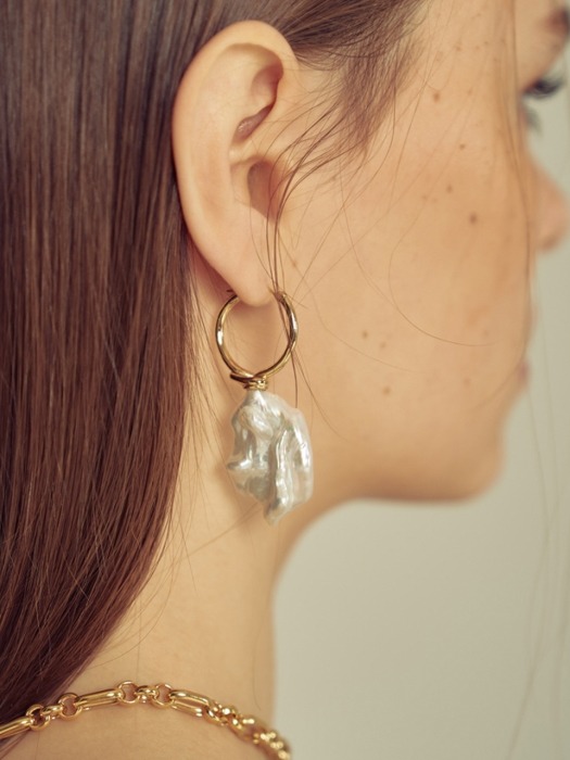Baroque pearl ```drop``` earring