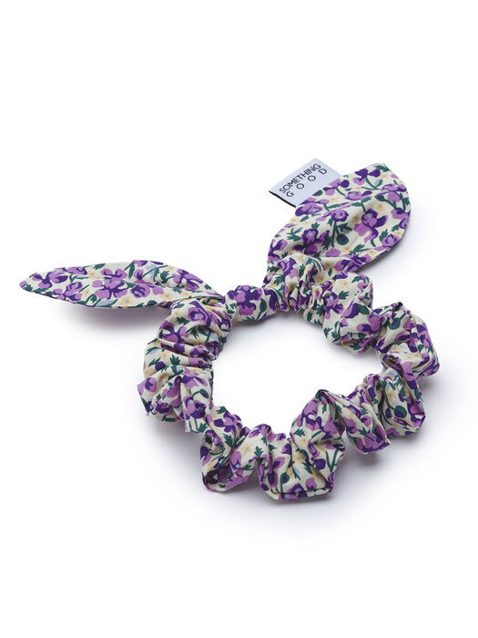 Tie Bow Scrunchy_Floral_3 Color