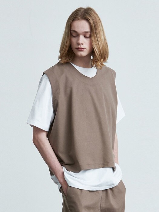 V016 v-neck cotton vest (brown)