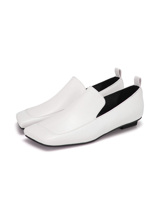 Squared Toe Loafers | Off white