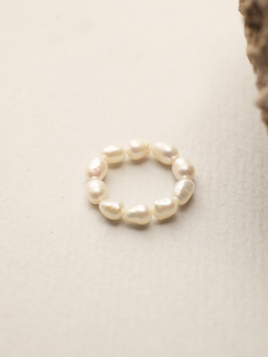 TN62 basic pearl ring