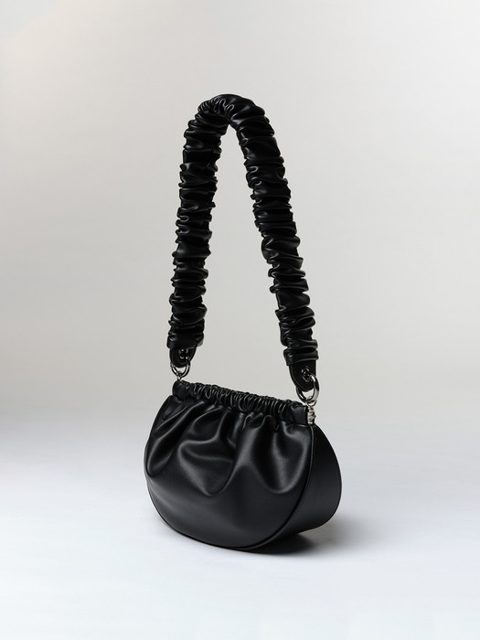뇨끼백 Gnocchi bag S  scrunchie strap - black 16도