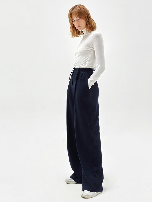 BELTED POINTED WIDE-LEG TROUSERS NAVY