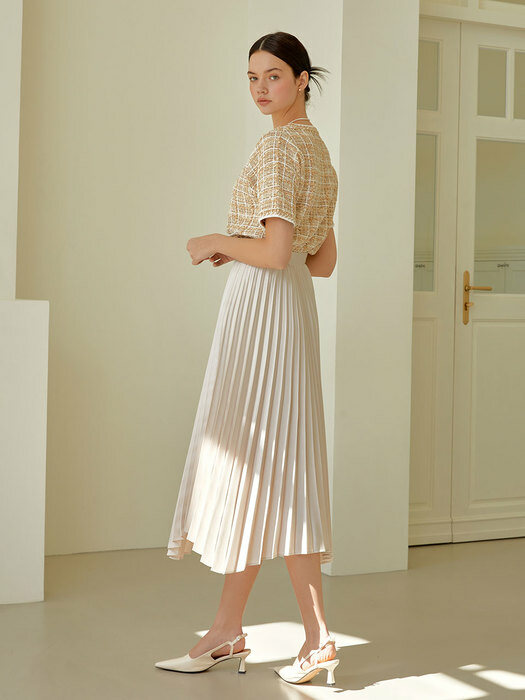 Unbalance pleats long skirt (beige)