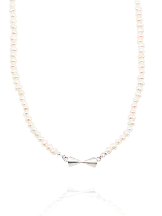Sandglass Fresh Water Pearl Silver Necklace In353 [Silver]