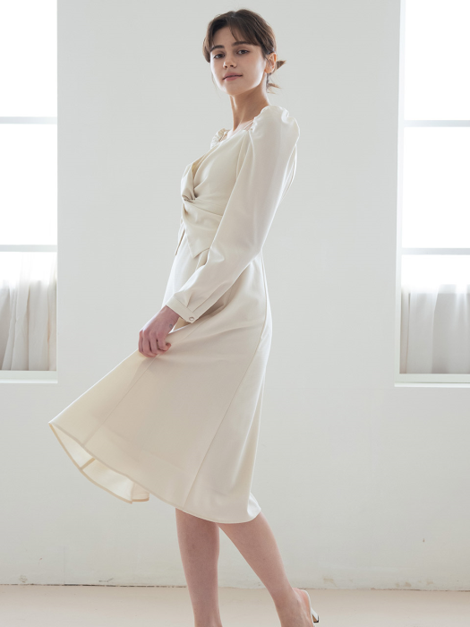 WED_White sling knotted dress