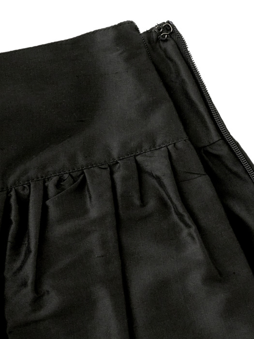 [EXCLUSIVE] Rosa Flare Skirt Black